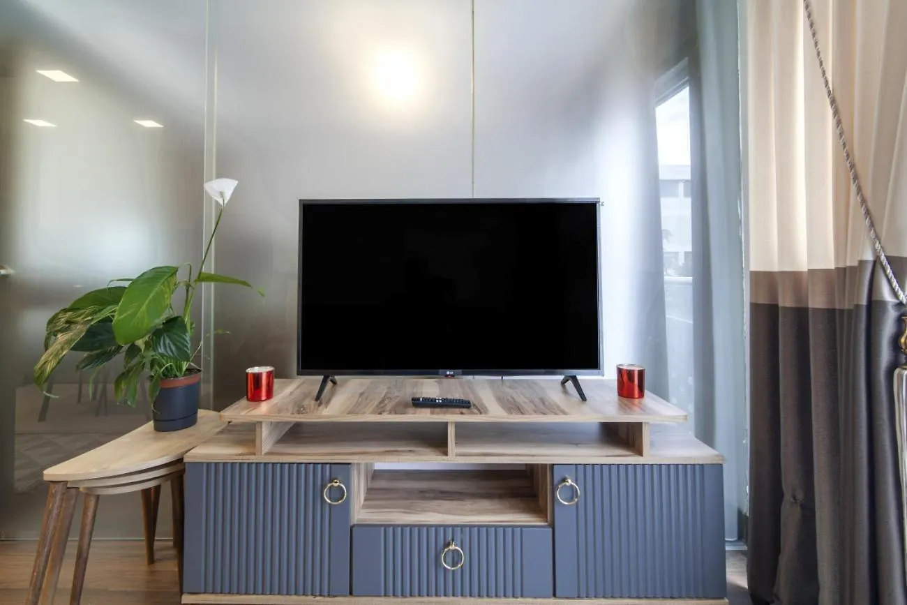 Residence Flat With Excellent Location In Sisli Istanbul Apartment